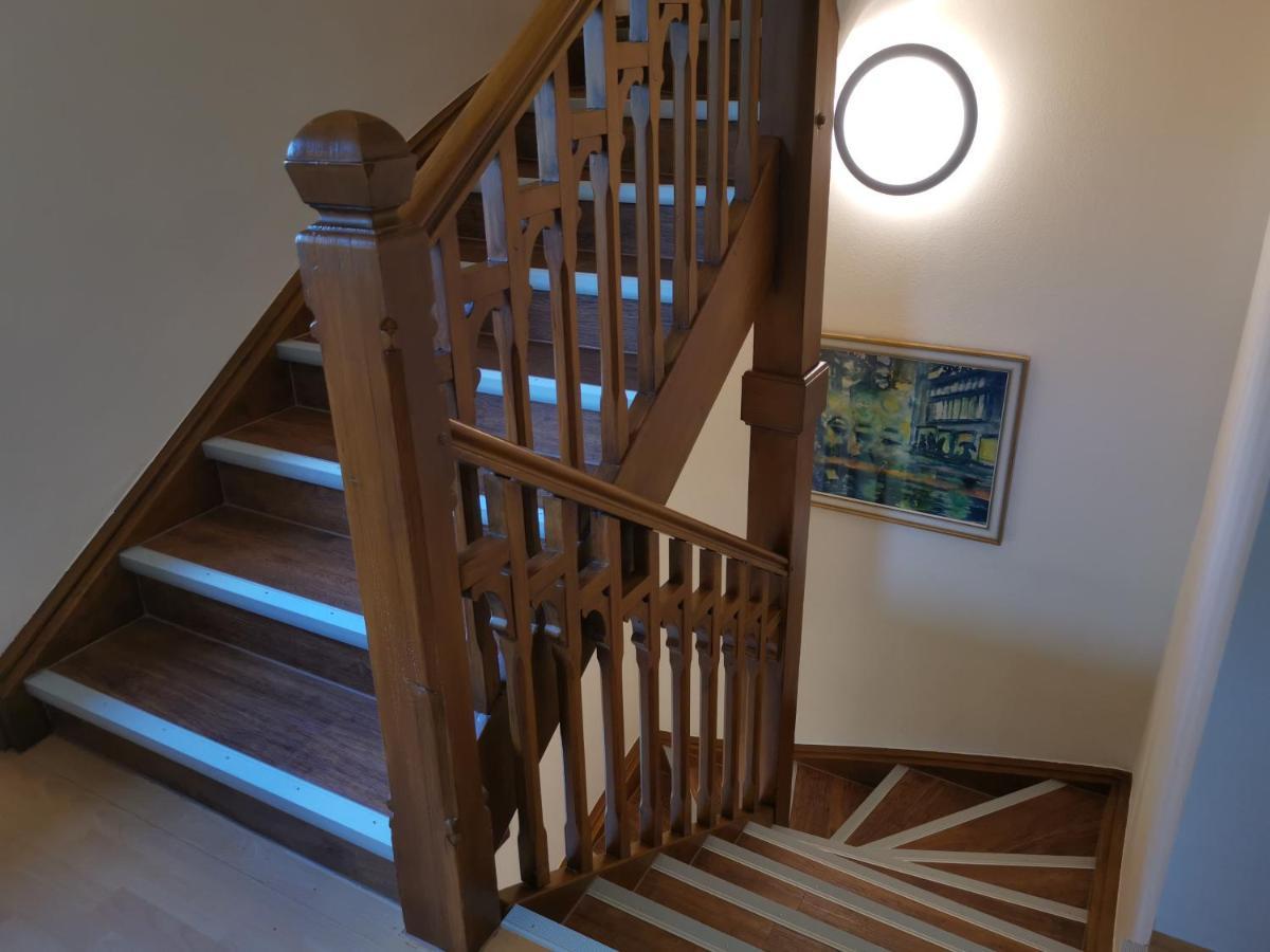 Bungalow & Apartments "Am Deber" Velden - Augsdorf フェルデン・アム・ヴェルターゼー エクステリア 写真