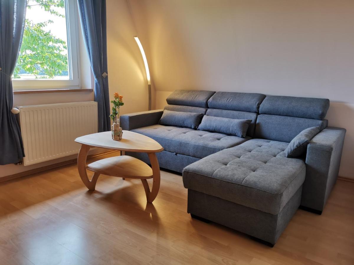 Bungalow & Apartments "Am Deber" Velden - Augsdorf フェルデン・アム・ヴェルターゼー エクステリア 写真