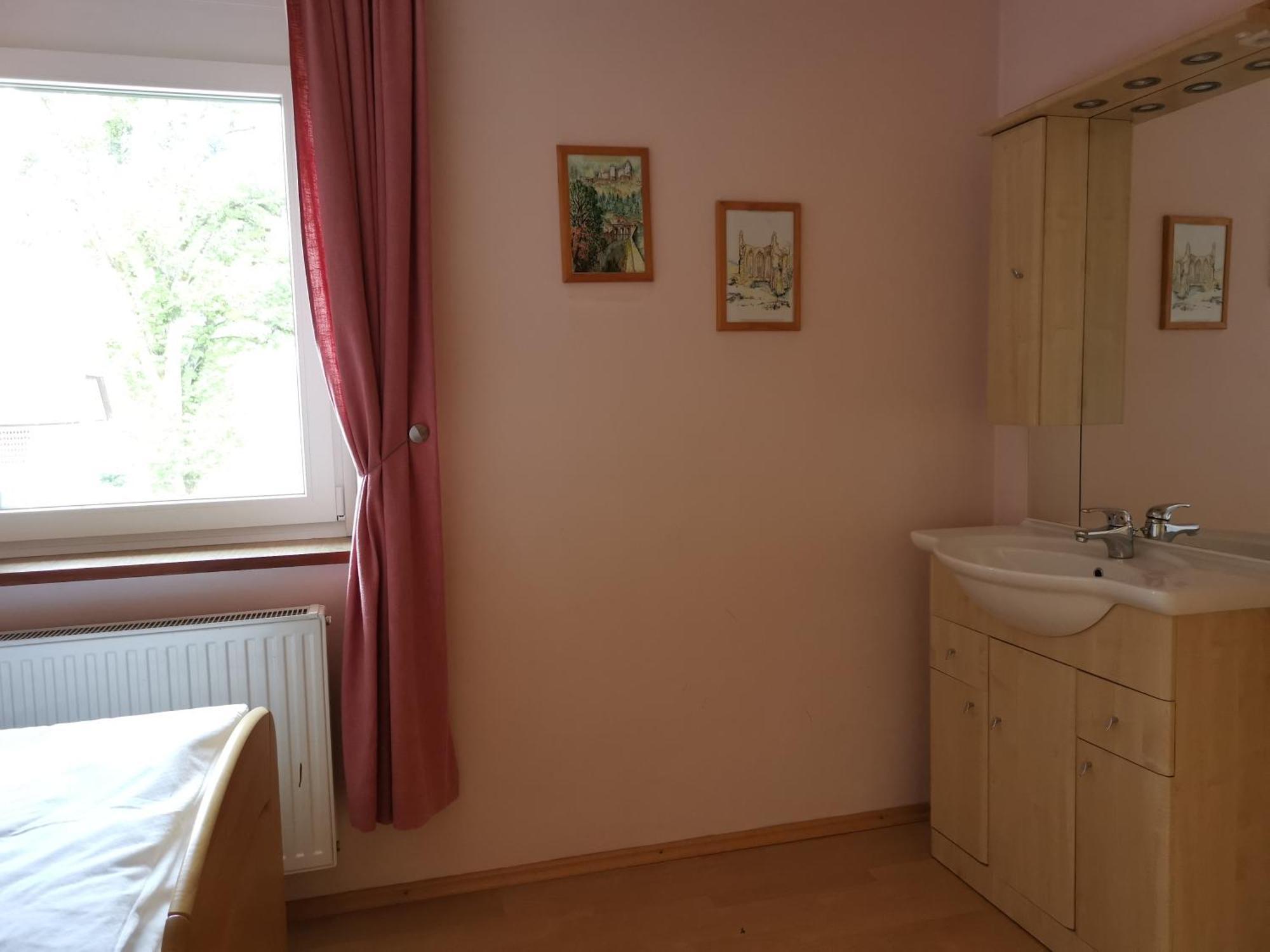 Bungalow & Apartments "Am Deber" Velden - Augsdorf フェルデン・アム・ヴェルターゼー 部屋 写真