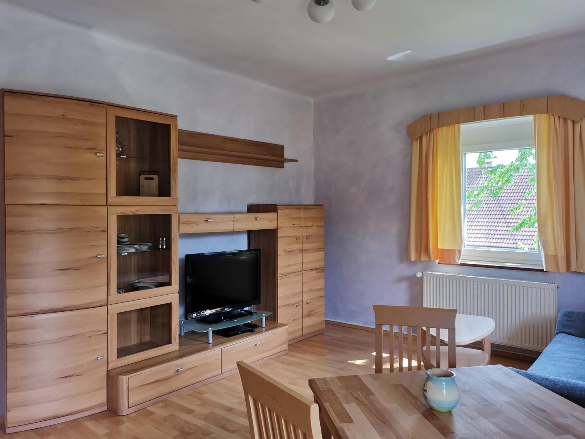 Bungalow & Apartments "Am Deber" Velden - Augsdorf フェルデン・アム・ヴェルターゼー 部屋 写真